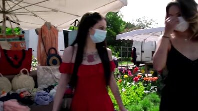 Жопастые француженки во время карантина устроили крутой ЖМЖ-трах